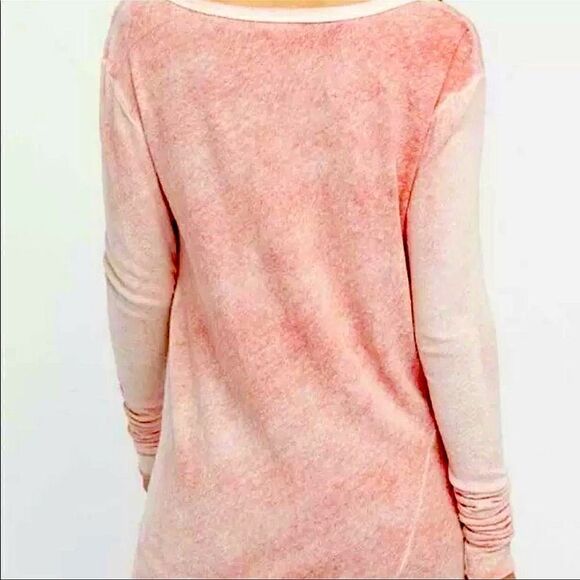 Free People We the Free Long Sleeve Peachy Salmon Color Tunic Tee NWOT Small - Picture 4 of 13
